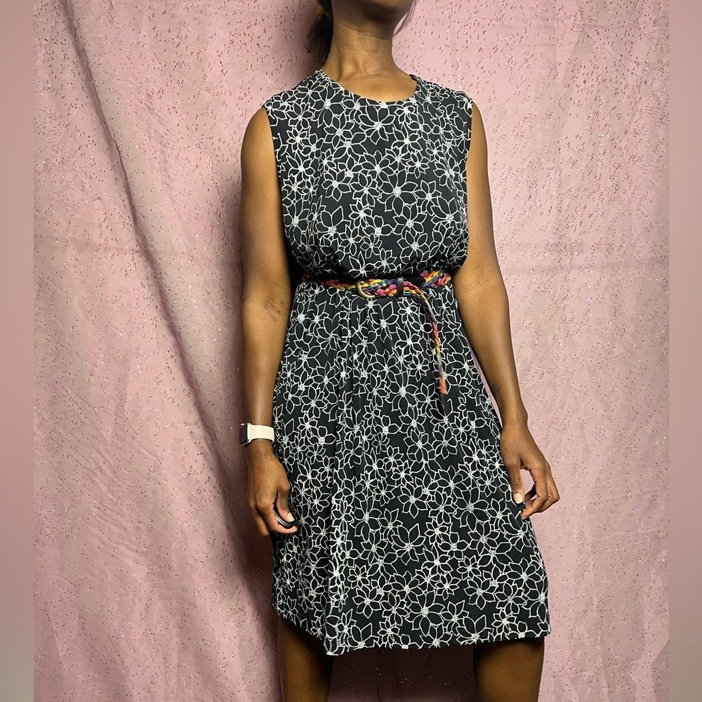Cute black and whit w stretchy maternity dress size XL no flaws floral flowers - Picture 1 of 8